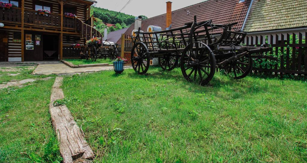 Penzion Stary Hostinec Banska Stiavnica Exterior photo